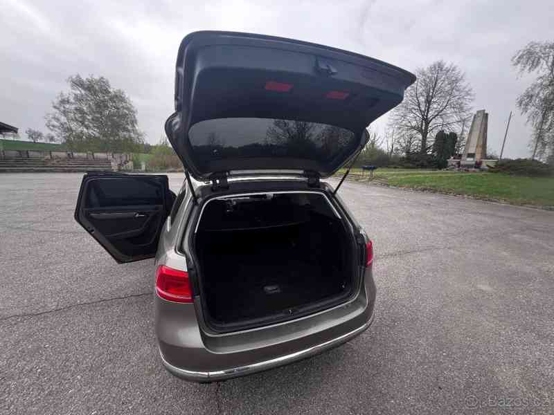 Volkswagen Passat 2,0 Variant, 103kW, 2011, DPH - foto 16