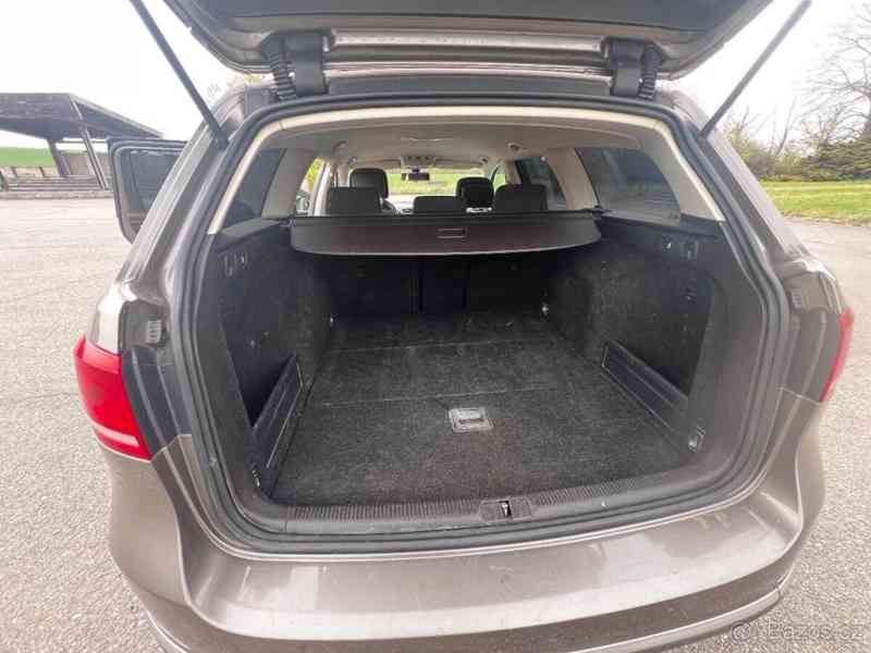 Volkswagen Passat 2,0 Variant, 103kW, 2011, DPH - foto 15
