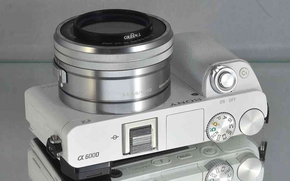 Sony A6000+16-50 mm *Full HDV*WIFI* 15500 Exp - foto 5
