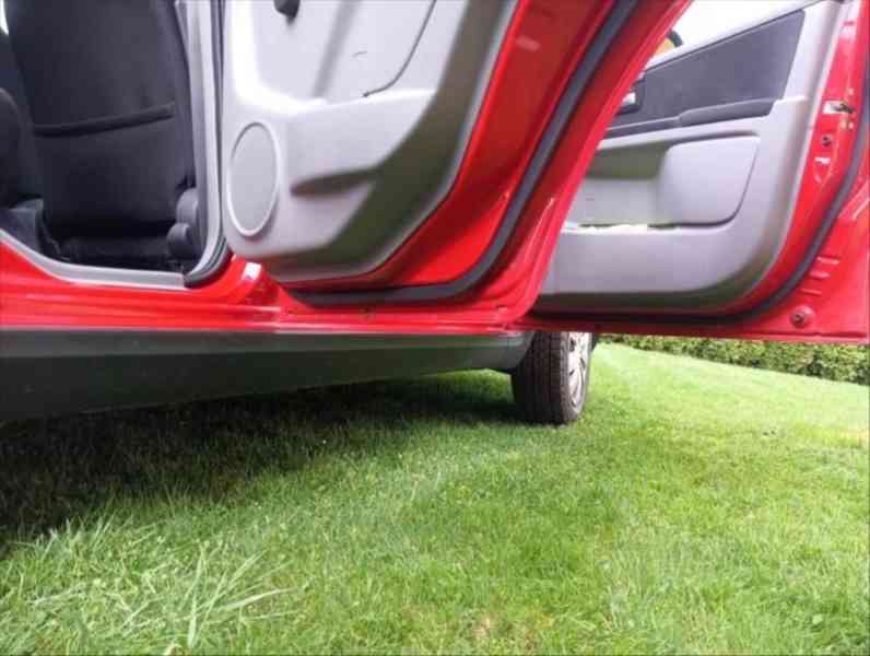 Suzuki SX4 1,6   rok 2013 Lpg 4x4 - foto 14