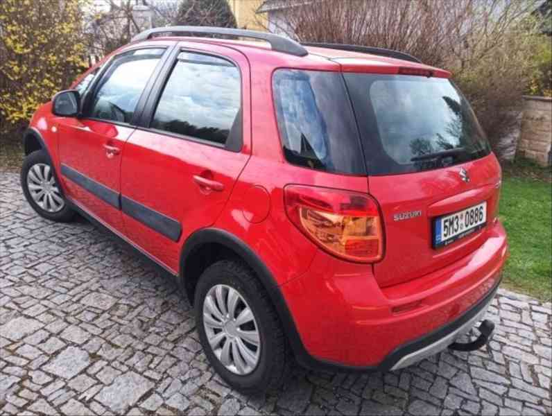 Suzuki SX4 1,6   rok 2013 Lpg 4x4 - foto 7