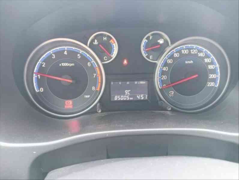 Suzuki SX4 1,6   rok 2013 Lpg 4x4 - foto 13