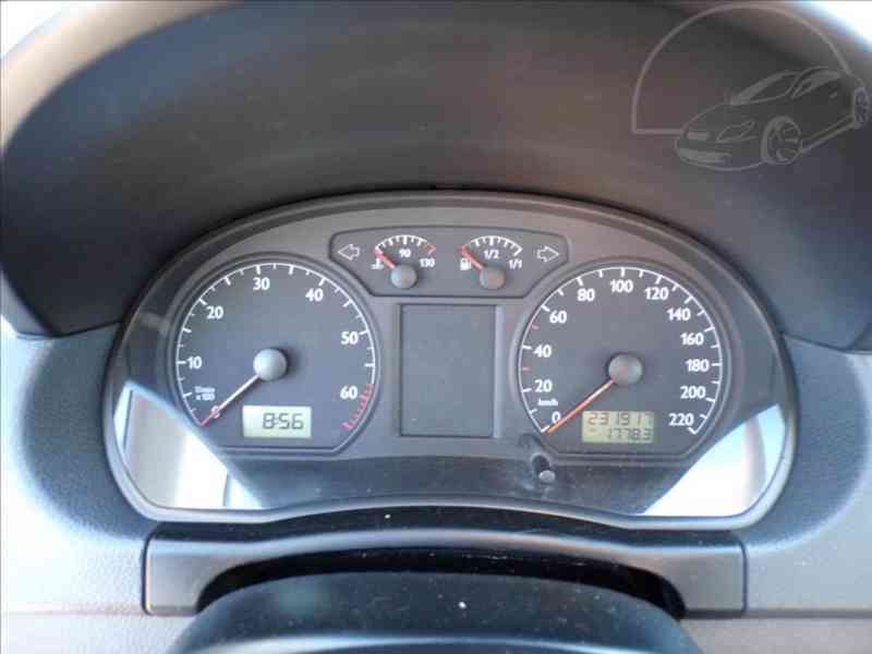 Volkswagen Polo 1,2 12V BASIS - foto 7