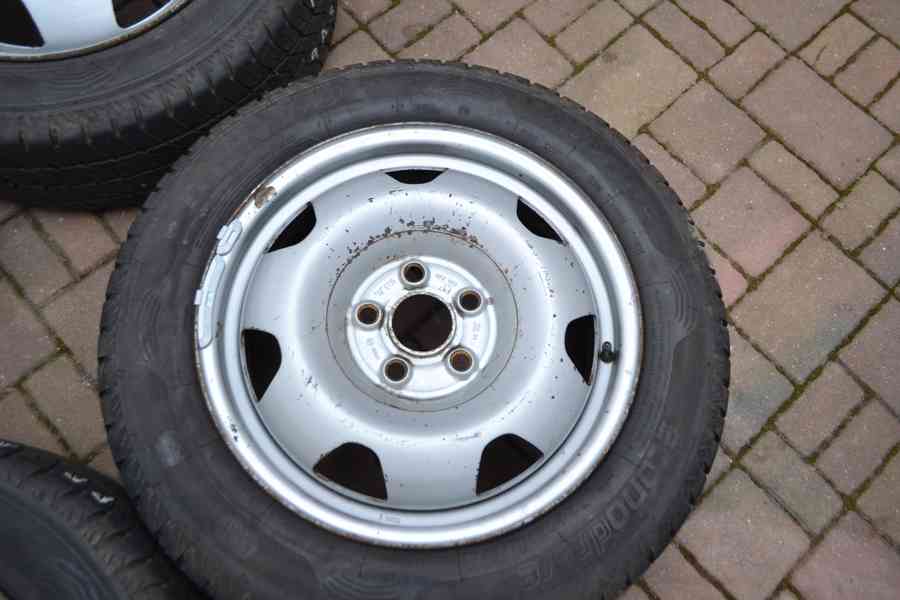 VW T5,T6(6.1) - skoro NOVÉ letní kola 215/60R17C GOODYEAR - foto 9