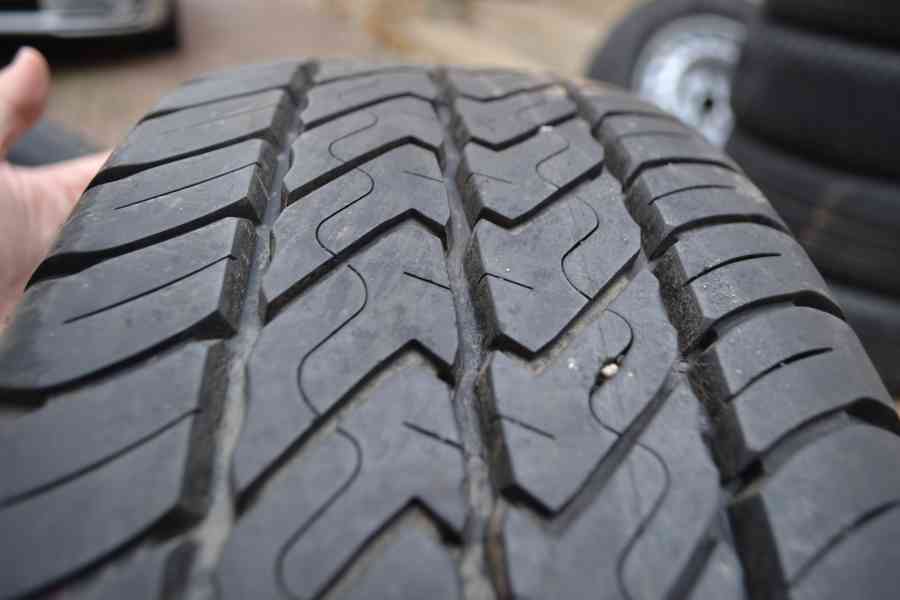 VW T5,T6(6.1) - skoro NOVÉ letní kola 215/60R17C GOODYEAR - foto 11