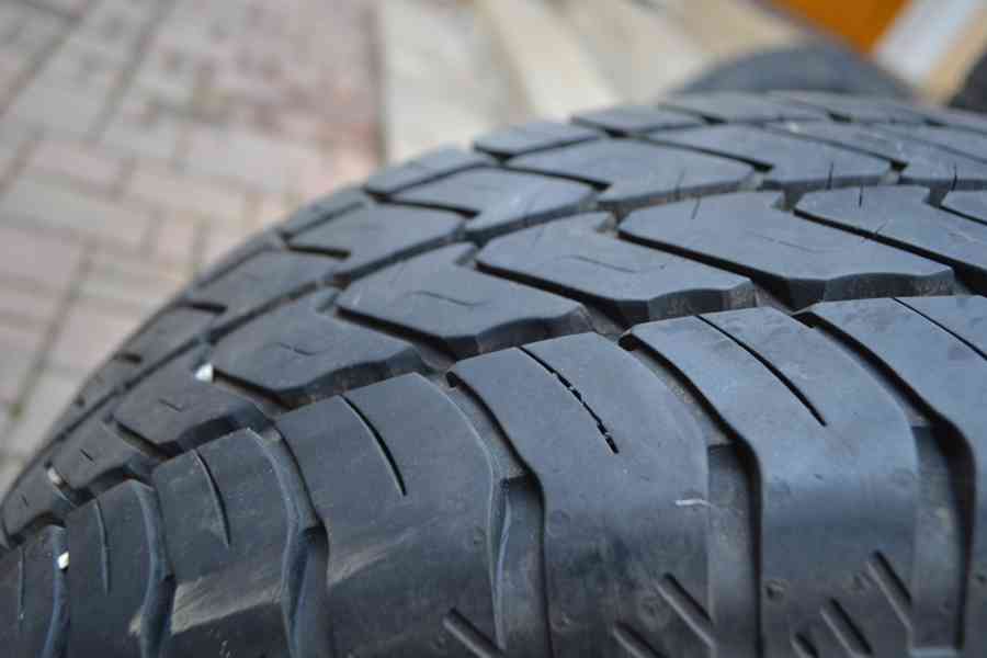VW T5,T6(6.1) - skoro NOVÉ letní kola 215/60R17C GOODYEAR - foto 14