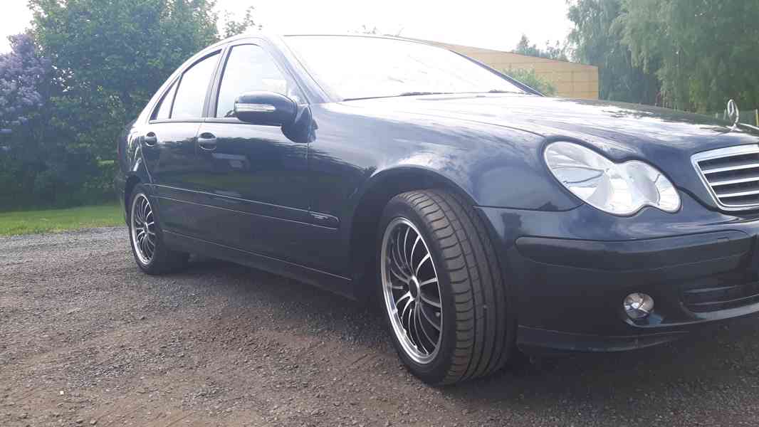 Mercedes w203 facelift sedan. - foto 6