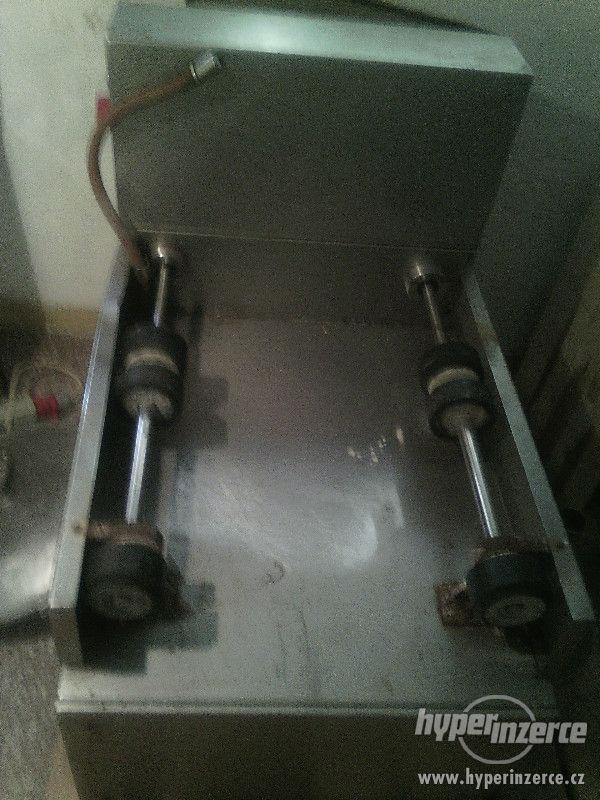 řeznické vybavení,kůtr,masírka,mlýnek - foto 2