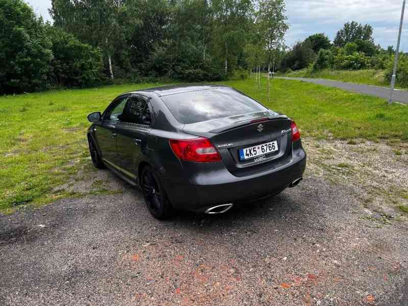 Suzuki Kizashi - foto 4
