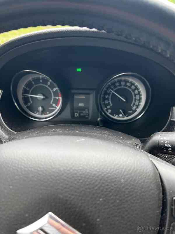 Suzuki Kizashi - foto 12
