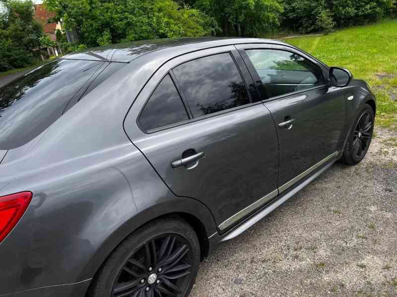 Suzuki Kizashi - foto 16