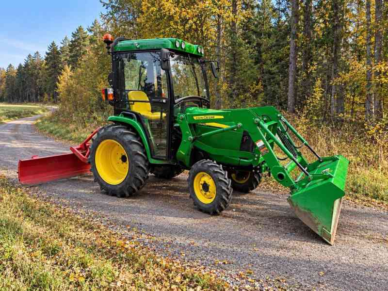 John Deere 3036E (Možnost leasingu) - foto 4