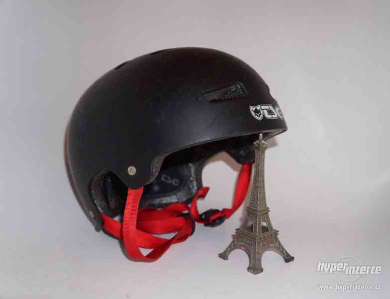 Freestyle přilba L helma na skateboard vel. 56-59cm TSG. - foto 1