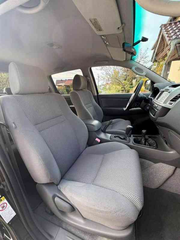 Toyota Hilux 3.0 D4D Life AUT. 126kw - foto 10