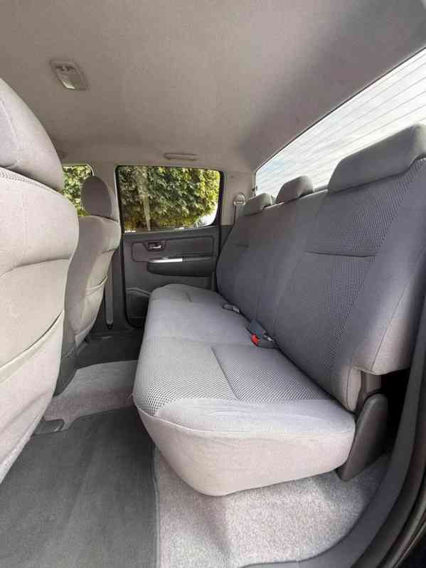 Toyota Hilux 3.0 D4D Life AUT. 126kw - foto 11