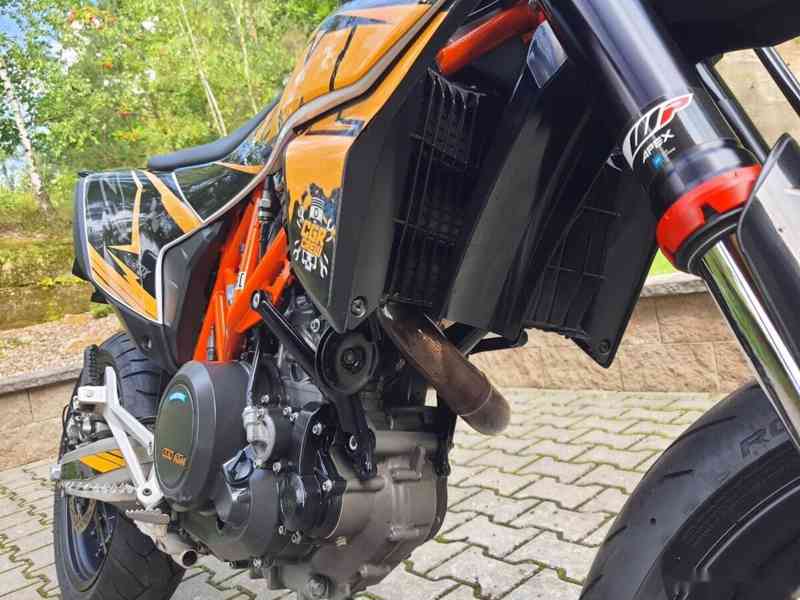 KTM 690 SMC-R - SUPER STAV 175.000,- Kč - foto 17