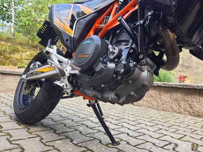 KTM 690 SMC-R - SUPER STAV 175.000,- Kč - foto 19