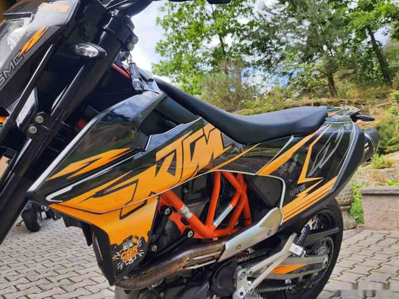 KTM 690 SMC-R - SUPER STAV 175.000,- Kč - foto 20