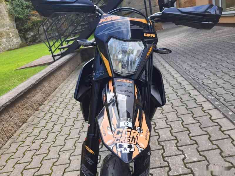 KTM 690 SMC-R - SUPER STAV 175.000,- Kč - foto 11