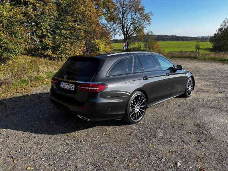 Mercedes-Benz Třídy E 2,0   E 220D AMG W213(S213) - foto 11