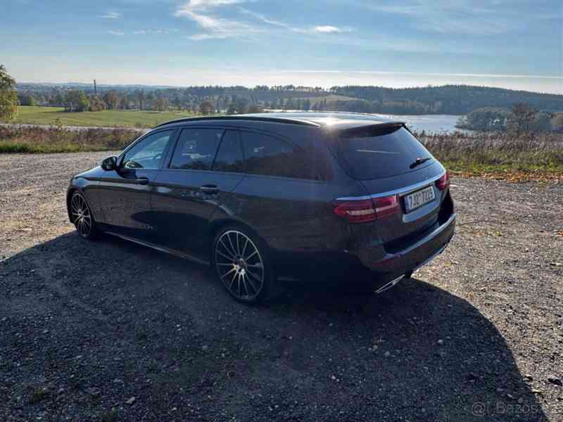 Mercedes-Benz Třídy E 2,0   E 220D AMG W213(S213) - foto 13