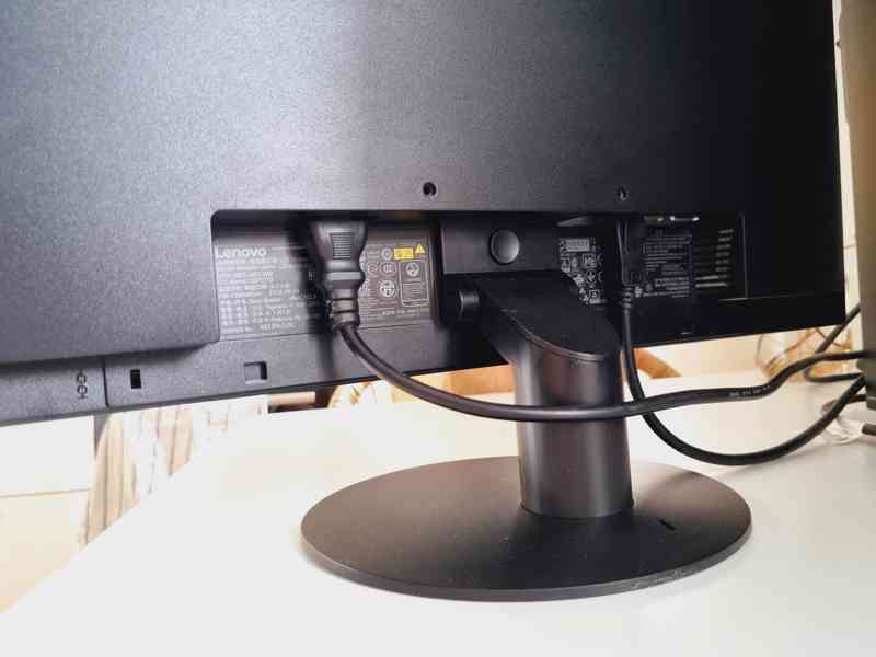 Monitor Lenovo ThinkVision 23" - foto 3