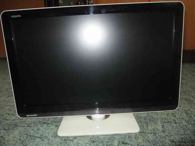 LCD televizor Sharp AQUOS LC-22LE320E-stereo,úhl. 56cm (22") - foto 1