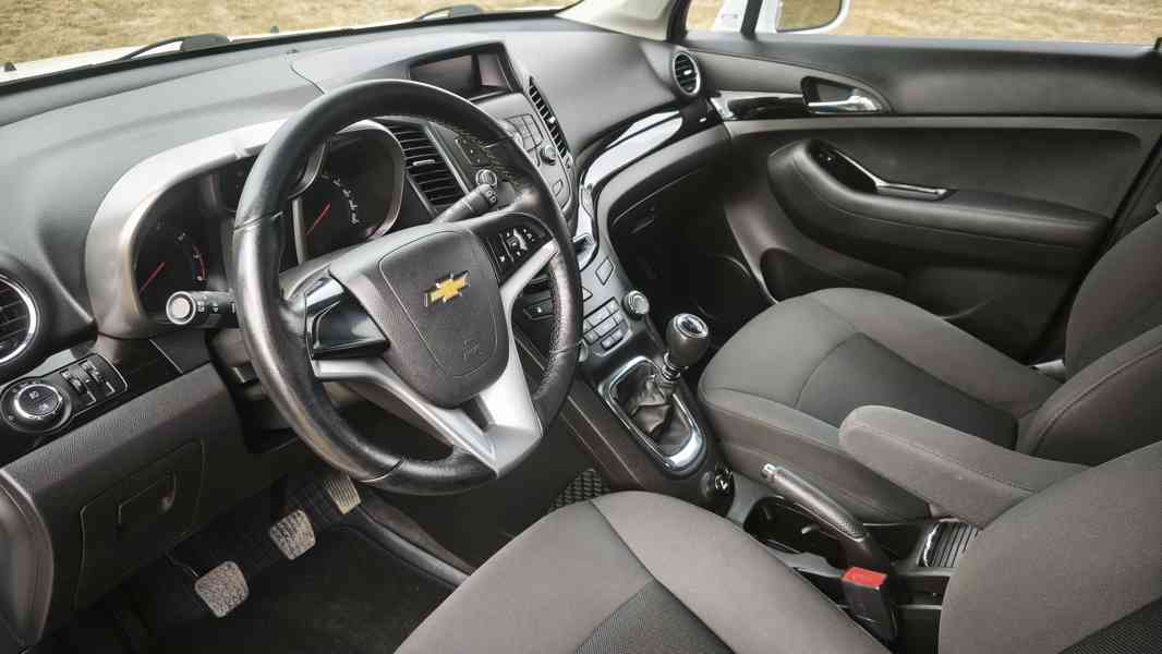 Chevrolet Orlando 1.8i,LPG,7 míst,půvČR,garážováno,nové STK - foto 11