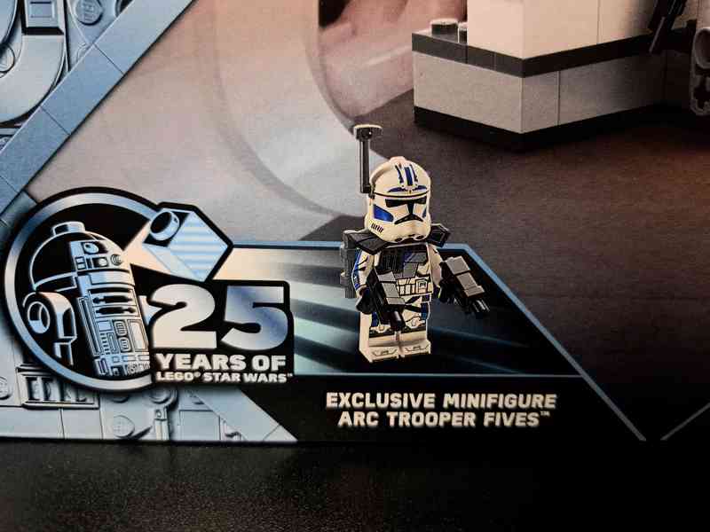 LEGO Star Wars 75387 - Nástup na palubu Tantive IV - foto 5