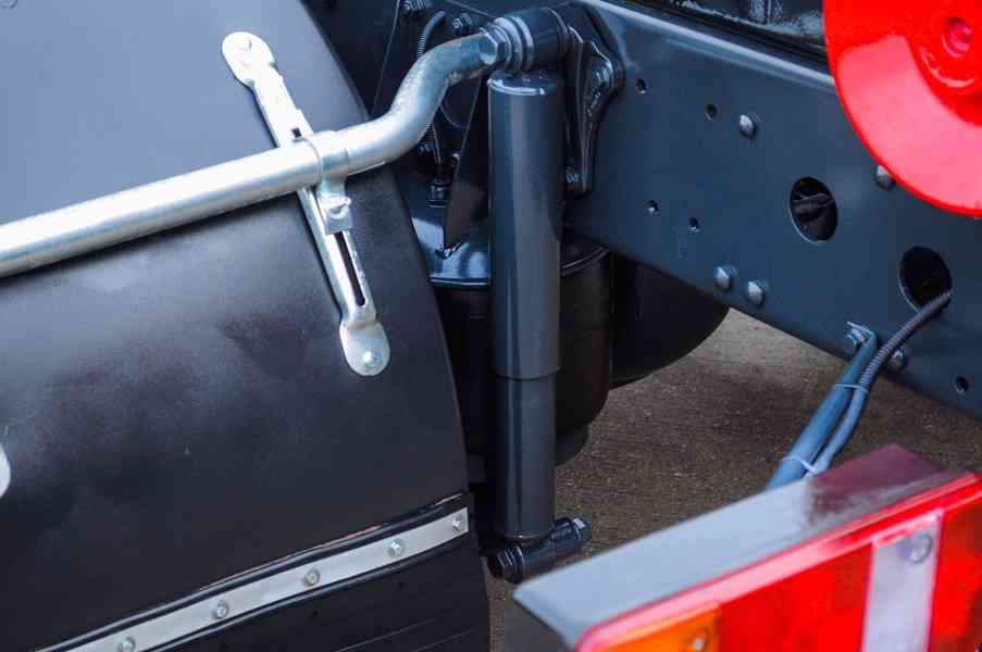 MERCEDES ATEGO 1524 HÁKOVÝ NOSIČ KONTEJNERŮ + HYDR. RUKA - foto 24