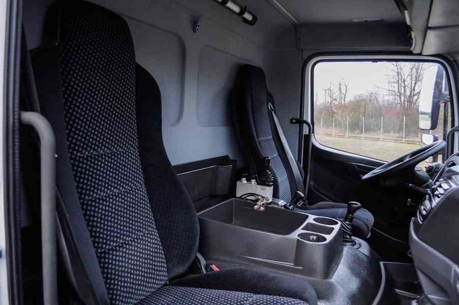 MERCEDES ATEGO 1524 HÁKOVÝ NOSIČ KONTEJNERŮ + HYDR. RUKA - foto 40