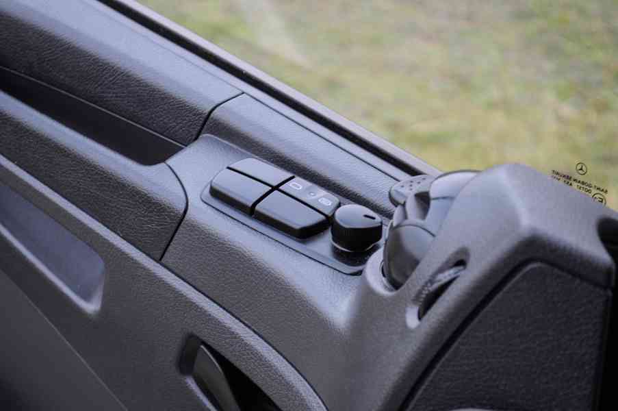 MERCEDES ATEGO 1524 HÁKOVÝ NOSIČ KONTEJNERŮ + HYDR. RUKA - foto 45