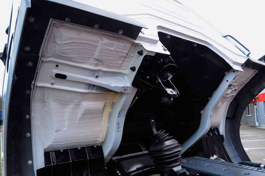 MERCEDES ATEGO 1524 HÁKOVÝ NOSIČ KONTEJNERŮ + HYDR. RUKA - foto 63