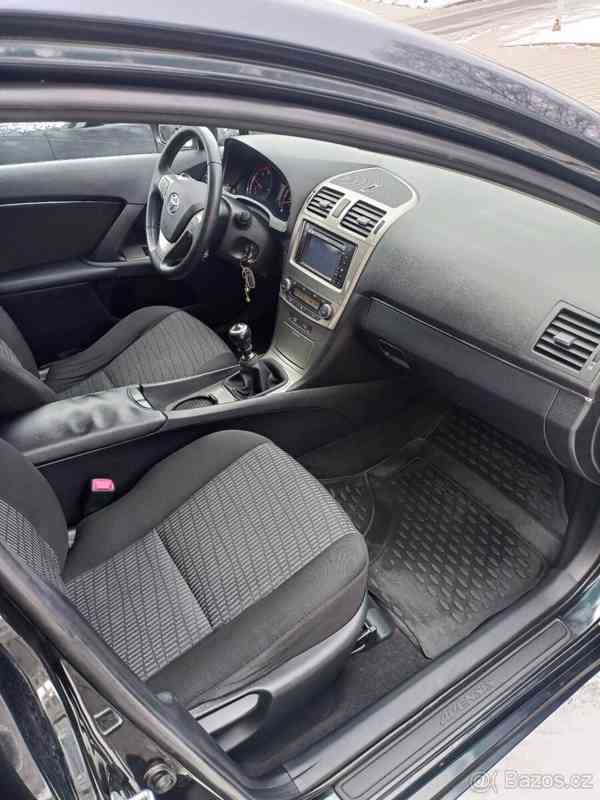 Toyota Avensis 2,0   D-4D 93 kw - foto 5