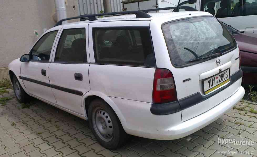 Opel Vectra caravan 2.0 D, r.v. 1997, obsah 1994ccm - foto 1