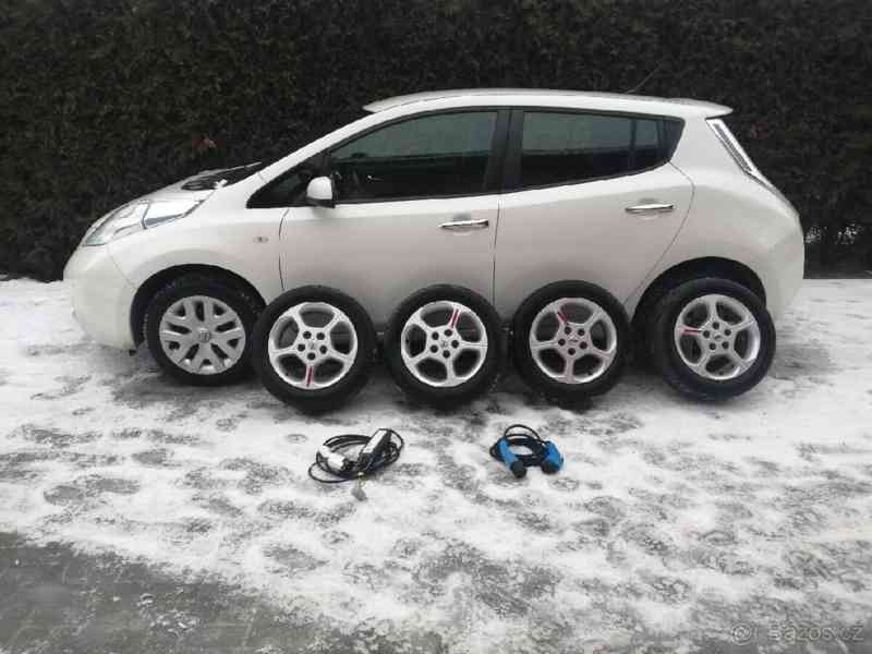 Nissan Leaf - foto 8
