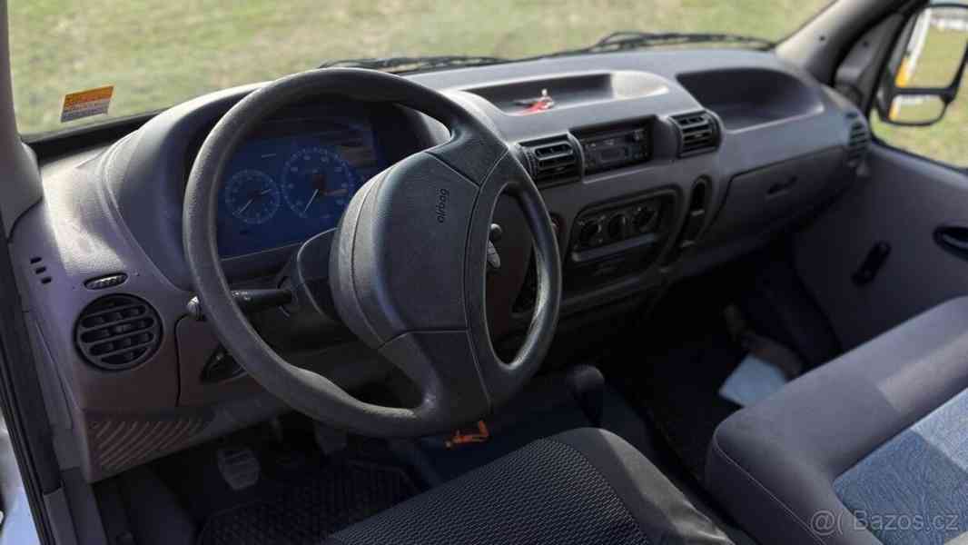 Renault Master 2,5   D - Obytný - foto 9
