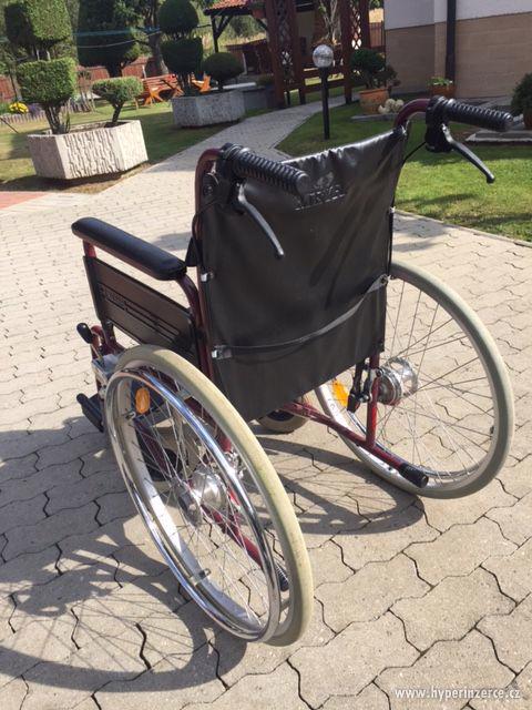 skládací invalidní vozík meyra, sedák 39 - foto 2