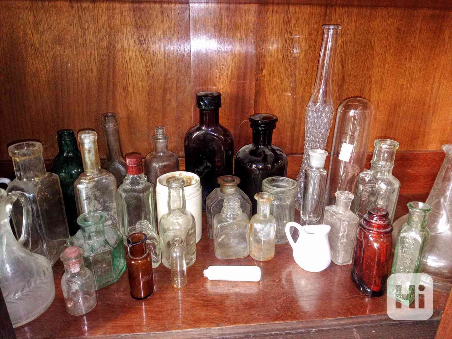 Lékárenské a jiné starožitné lahvičky  - foto 1