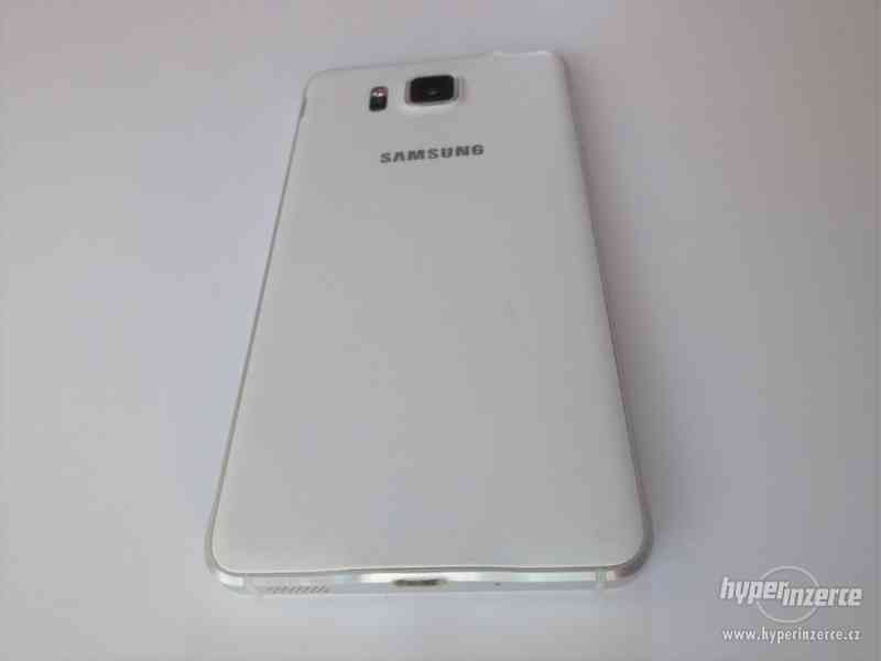 Samsung GALAXY Alpha (SM-G850F) 32GB + příslušenství - foto 6