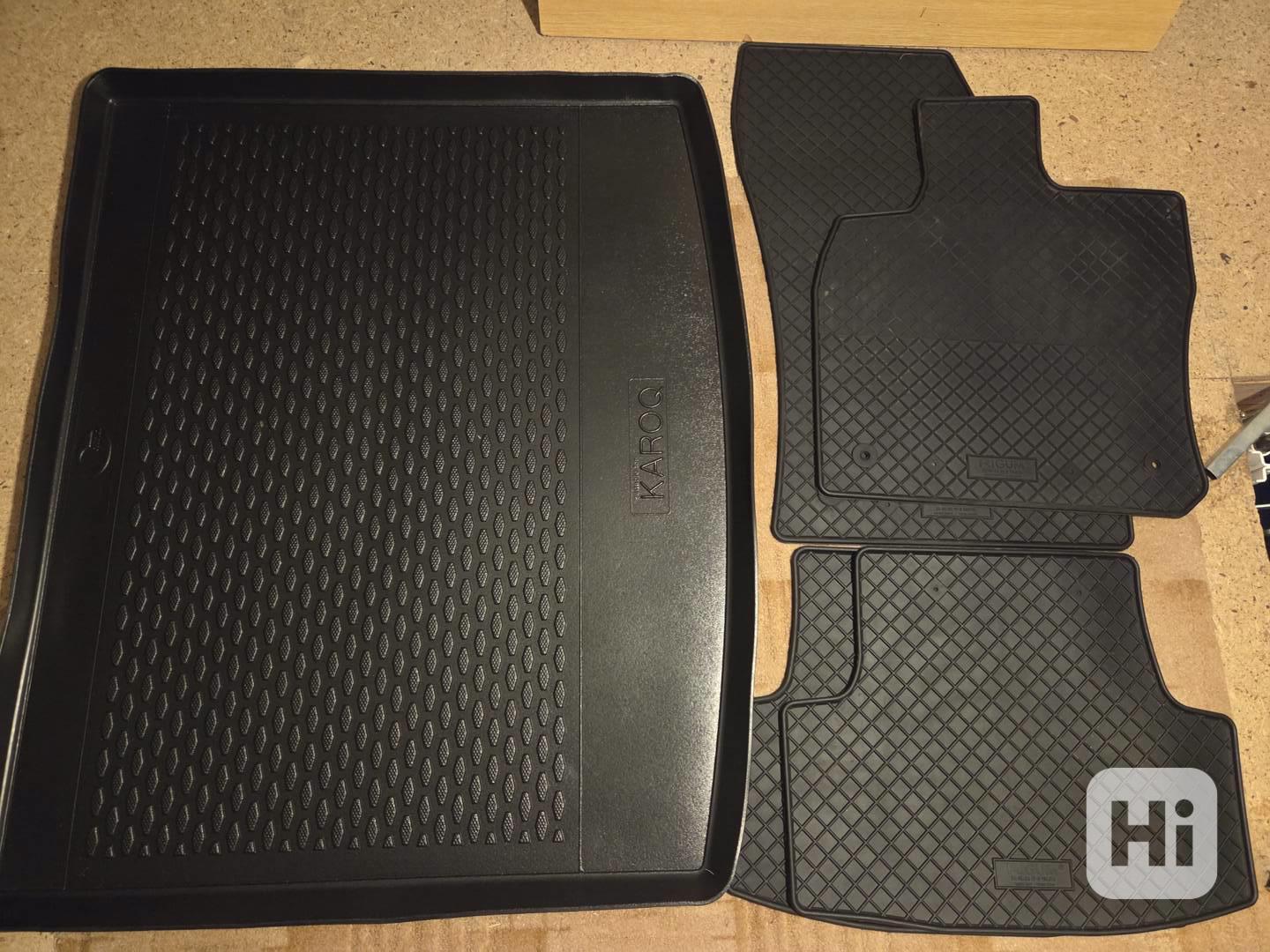 Š - Karoq - vana do kufru a gumové koberce - foto 1