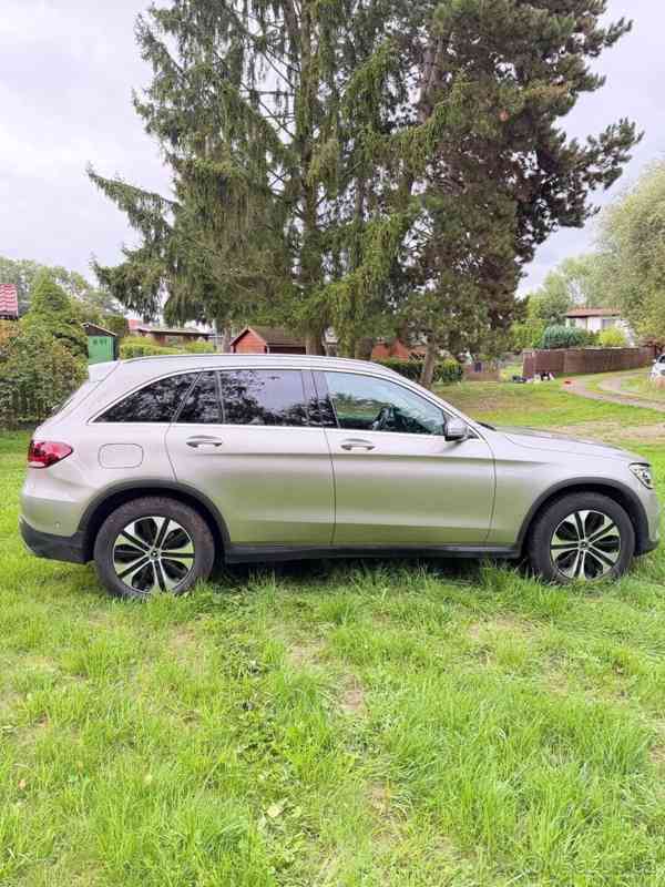 Mercedes-Benz GLC 2,0   220 d 4MATIC |2022| - foto 4