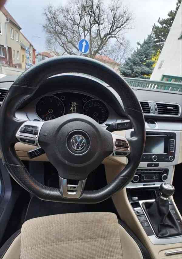 Volkswagen Passat 2,0   TDi 125kW, R-line, serviska - foto 19