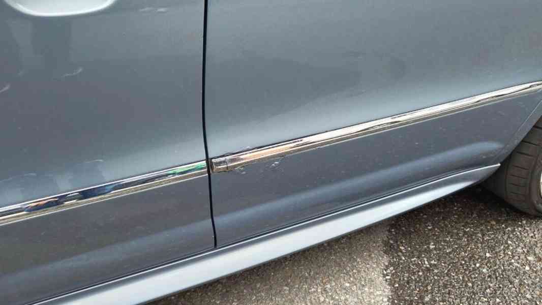 Volkswagen Passat 2,0   TDi 125kW, R-line, serviska - foto 3