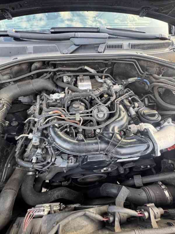 Volkswagen Touareg 3,0   tdi - foto 12