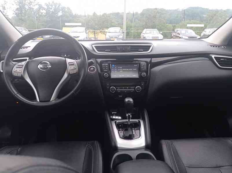 Nissan Qashqai 1.6 dCi Výhřev/360°/Navi/1Maj - foto 23