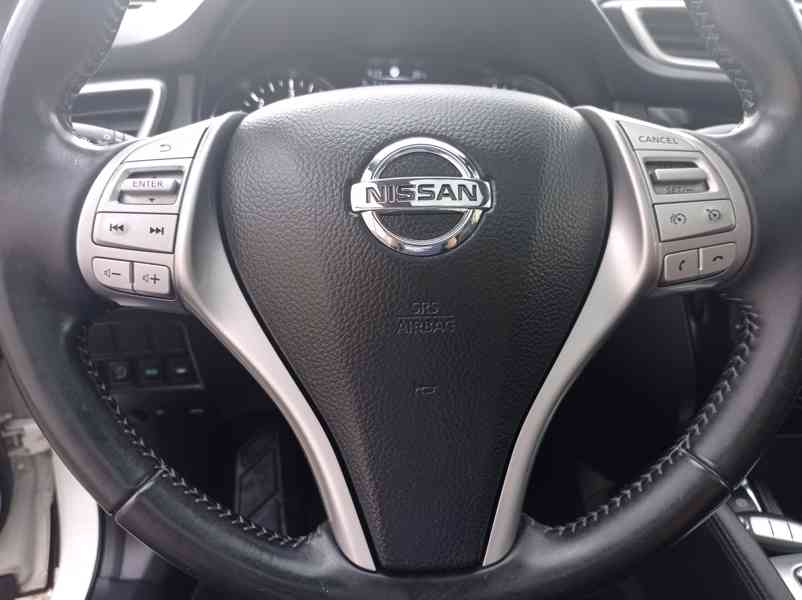 Nissan Qashqai 1.6 dCi Výhřev/360°/Navi/1Maj - foto 26