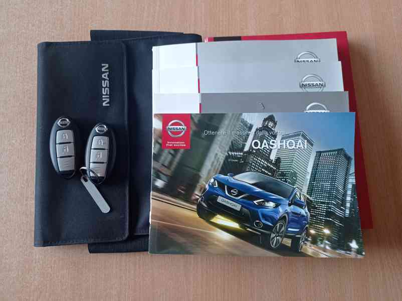 Nissan Qashqai 1.6 dCi Výhřev/360°/Navi/1Maj - foto 49