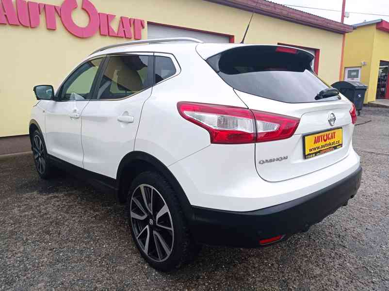 Nissan Qashqai 1.6 dCi Výhřev/360°/Navi/1Maj - foto 5