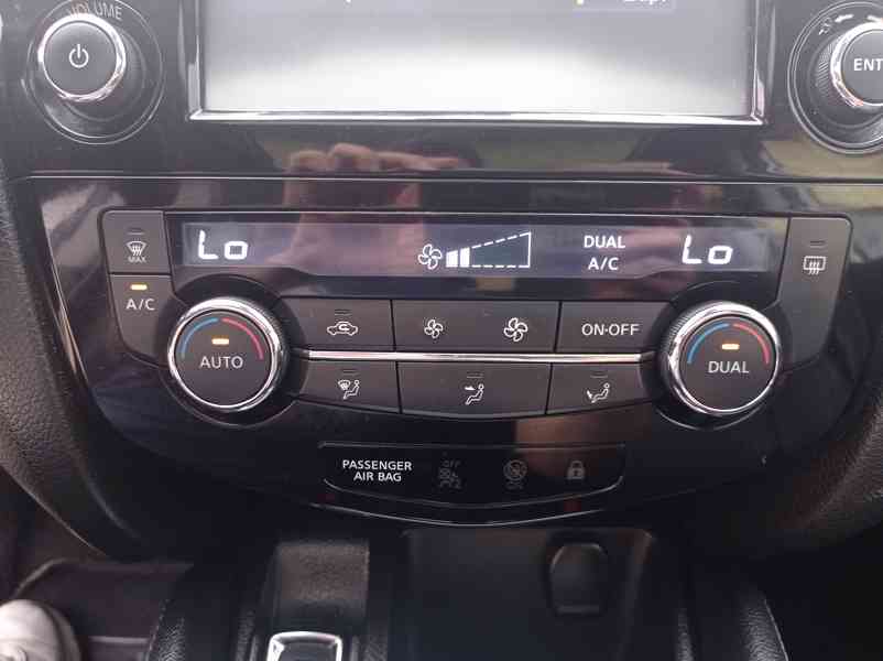 Nissan Qashqai 1.6 dCi Výhřev/360°/Navi/1Maj - foto 40